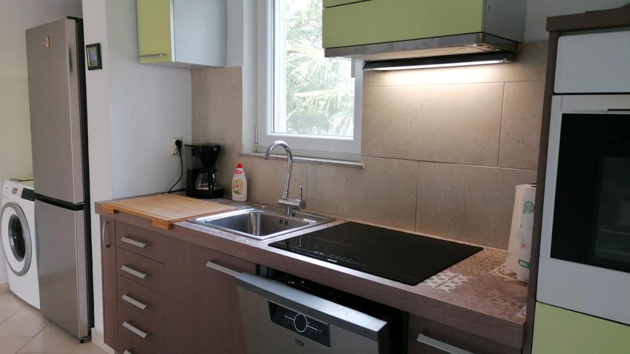 Apartments Atrium Malinska Ngoại thất bức ảnh