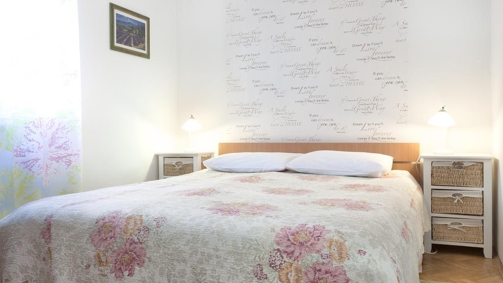 Apartments Atrium Malinska Ngoại thất bức ảnh
