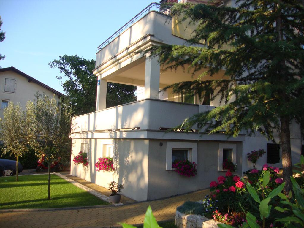 Apartments Atrium Malinska Ngoại thất bức ảnh