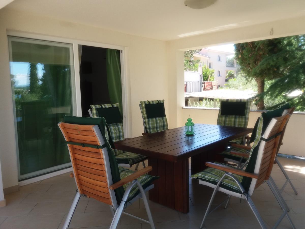 Apartments Atrium Malinska Ngoại thất bức ảnh
